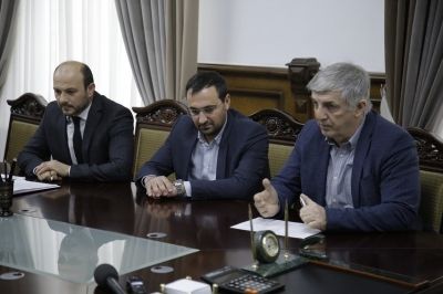 44d37d57fabb6f484333c9c325d3e910