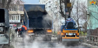 В Махачкале по просьбам жителей восстановили асфальт во дворах на проспекте Шамиля