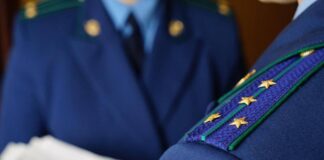 Суд обязал демонтировать незаконную входную группу стоматологии в Махачкале