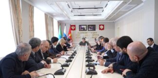 Мэр Махачкалы провёл заседание рабочей группы по ликвидации последствий подтоплений