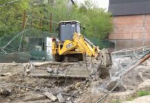 Мэрия Махачкалы продолжает плановый демонтаж незаконных строений в русле реки Тарнаирки