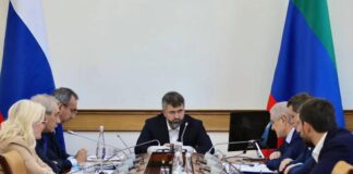 Магомед Рамазанов обсудил развитие крупнейших заводов республики