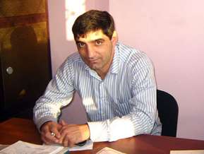 f960645f4cd06833e4bc3603657ad632