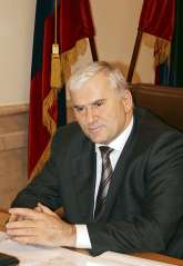 64d5737878645b187cb94b6cf84d2f7f