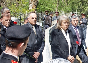 c88c1bbcd322db1d31da121fdc3a49a9