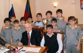 b17d2512094cbd719a0b2fff2449bd3d