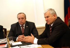 6e0b78dfa1f80e9daa9df7a567c953a8