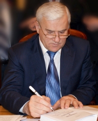 60acb07894a1828d2c0ee1893340dbc0