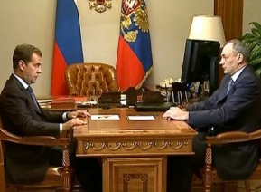 8234a7809054a6cd9ee5d3ef0fd55203