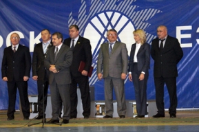 На призы Курамагомедова