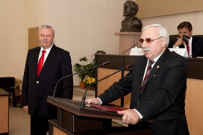 56d08eff4db409541c8ee8a094ce8500