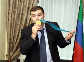 6a4870441bb30241ece918263c3090b0