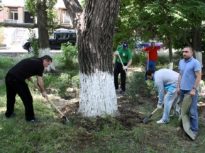 В Махачкале прошел общегородской субботник