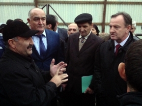 b860cd79d94a30bfd2cdee2503cc7dbe