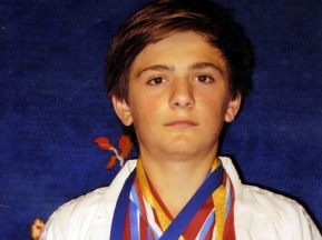 6adfc1c89bd75eeec207c37699e33b4b