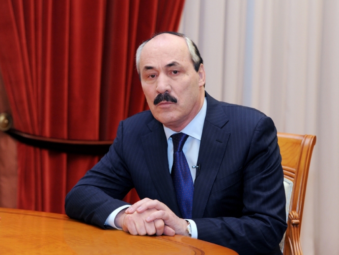 Поздравление мэра г. Махачкалы М.А. Мусаева в адрес Главы Республики Дагестан Р.Г. Абдулатипова с днем рождения