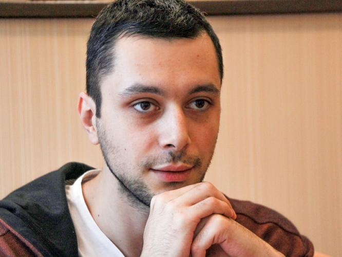 831db8c1f7c81e9eaa6c6e8417a7ac08