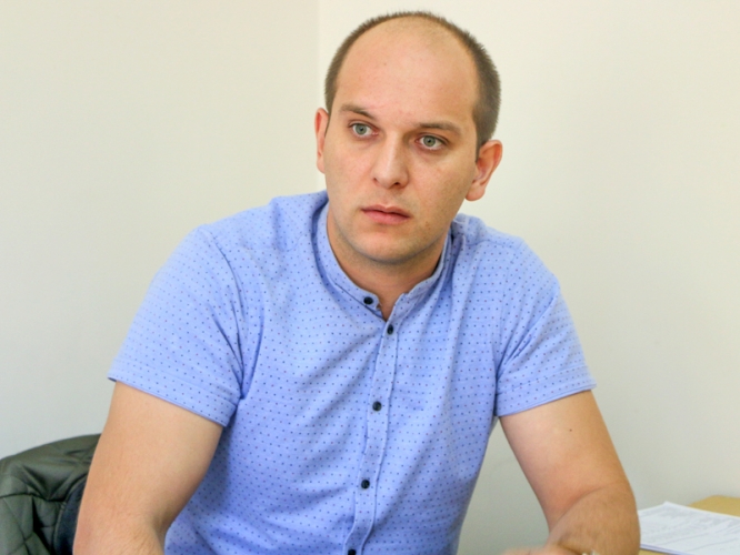 7e06353bccf67e590c33f8e3bda6d54d