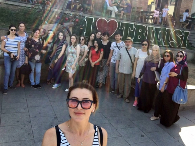 3e697535bd24d767f14b83205d8e6e3a