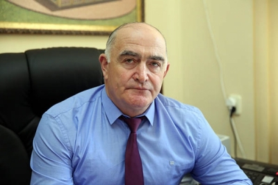 779136cabefff8355bf015b3412ee687