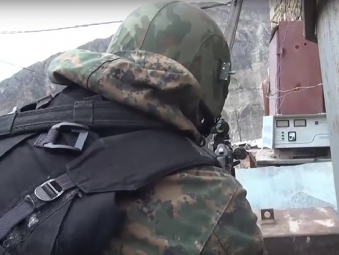 09bc63a4b1ab04733d7bd59049ec871e