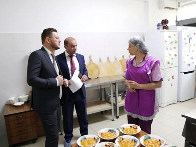 a4f919f43bcdea0f008e9a1e3406e3d4