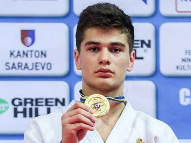 e7091a10cb336ec74c6a0396fa34db4d