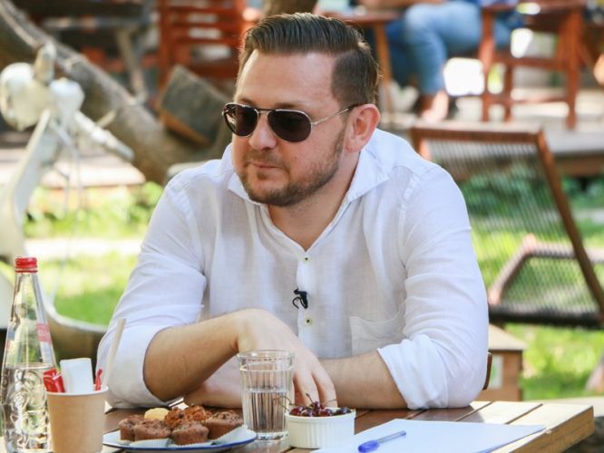 879e5060ce422f107d2c6f3e8e18d0e6