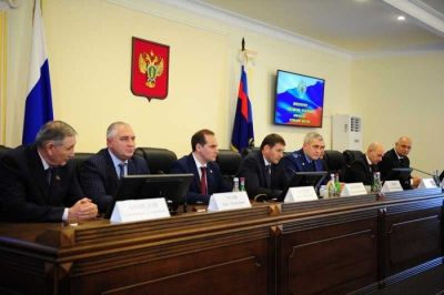 2b40b23ee9904eb1c3926bd94477875b