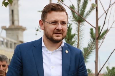 9899a6bd206616e7f51c9f628c00c86d