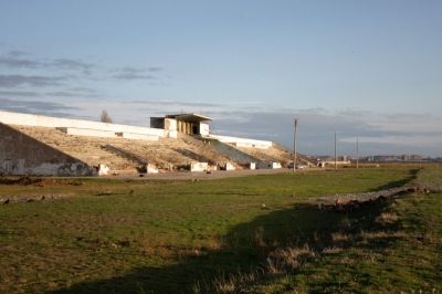 ипподром каспийск. ипподром в дагестане. московский ипподром скачки. ипподром 2022 москва. автокросс пятигорск ипподром.