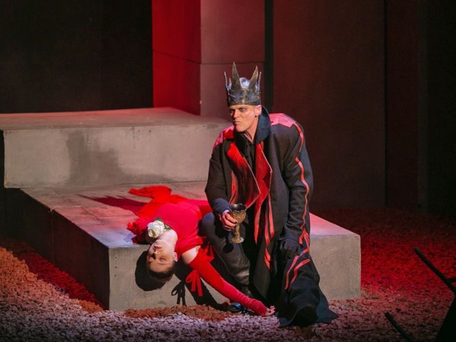 2871059dee3795f31b4bfb27175ab565