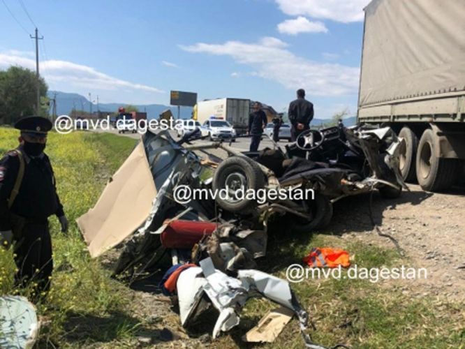 097d8ea09a6cbb571a64a5b74abd39bf