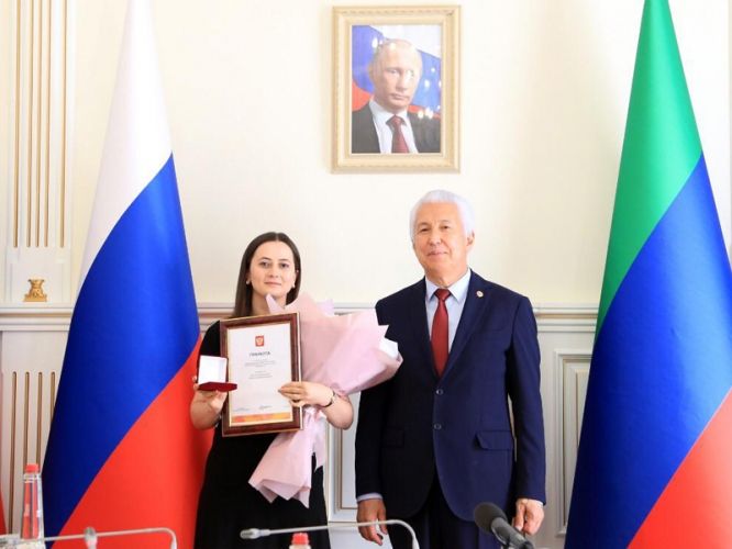 81c026d3e5b337e7888ad342b2b3d18d