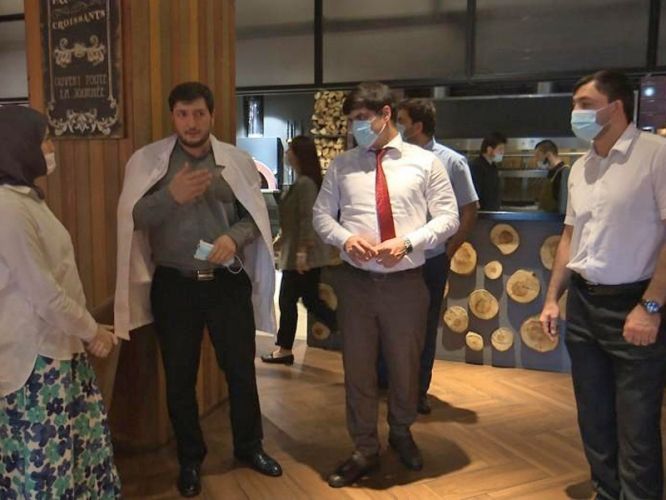 163efbabe05a64b0382c4dda7e974d70