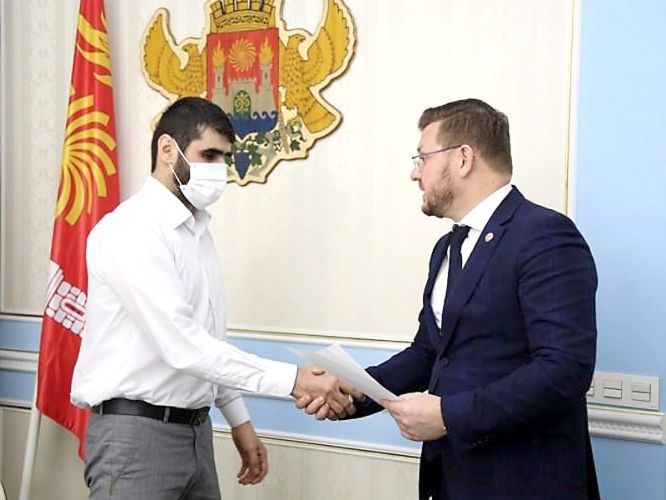 e4832b9e21654102ba05e096982aaec2