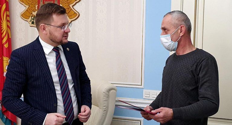 В Махачкале вручили жилищные сертификаты ликвидаторам чернобыльской катастрофы