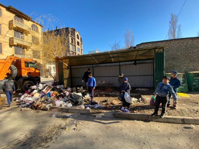 349E86E0-AEF4-4EED-A1C3-62A43B0FB62D