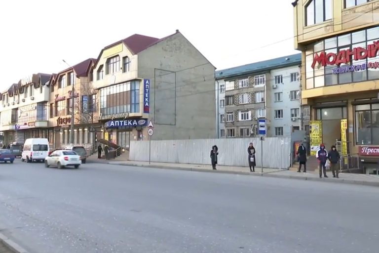 В Махачкале снесут незаконно возведенное строение