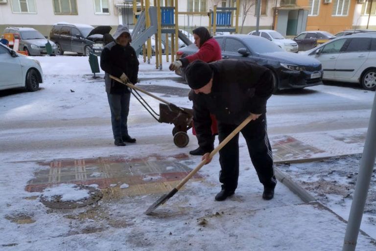 Зима не даром злится…