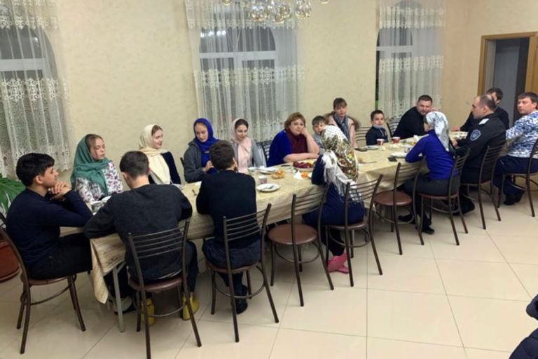 В Свято-Георгиевском соборе Кизляра состоялся просмотр фильма «Живи»