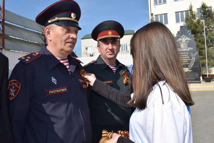 Махачкала присоединилась к Всероссийской акции Георгиевская ленточка