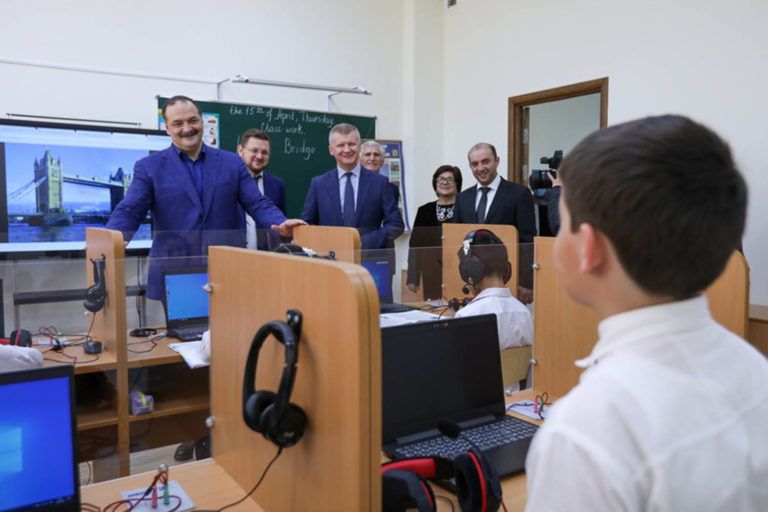 В поселке Талги открылась новая школа