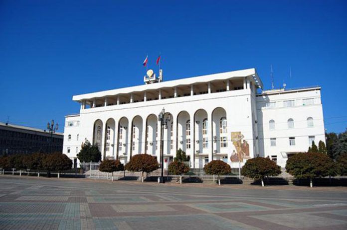 BB7106A7-2542-4ABD-A48A-CDF974B446F6