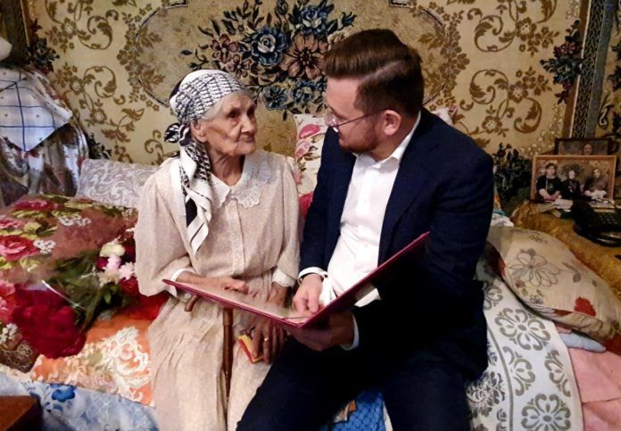 D03419C1-2441-41C5-B01D-B70DE2B813B0