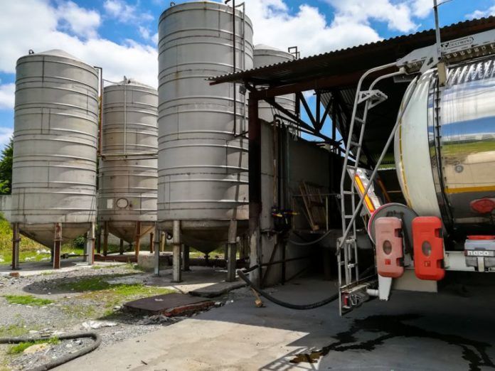 2D2AF1D7-3653-4677-B5D1-5AF8C54C7423