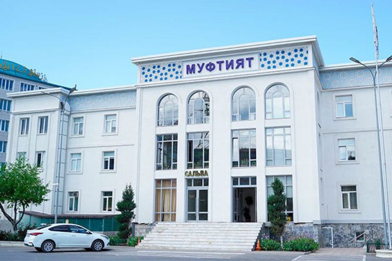 Муфтий Дагестана провел встречу с муфтием Красноярского края