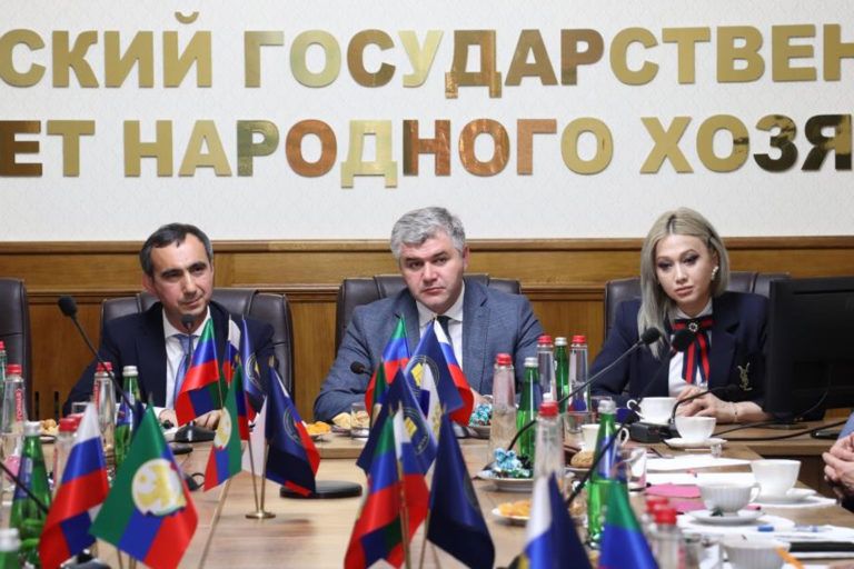 Земли много – налогов мало