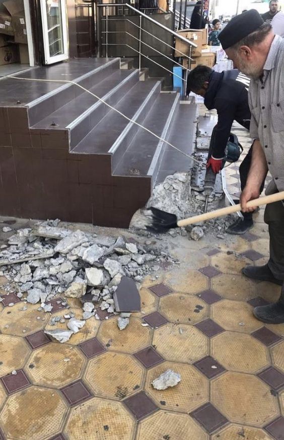 DE27C498-0662-4BBE-A231-E06DA9791033