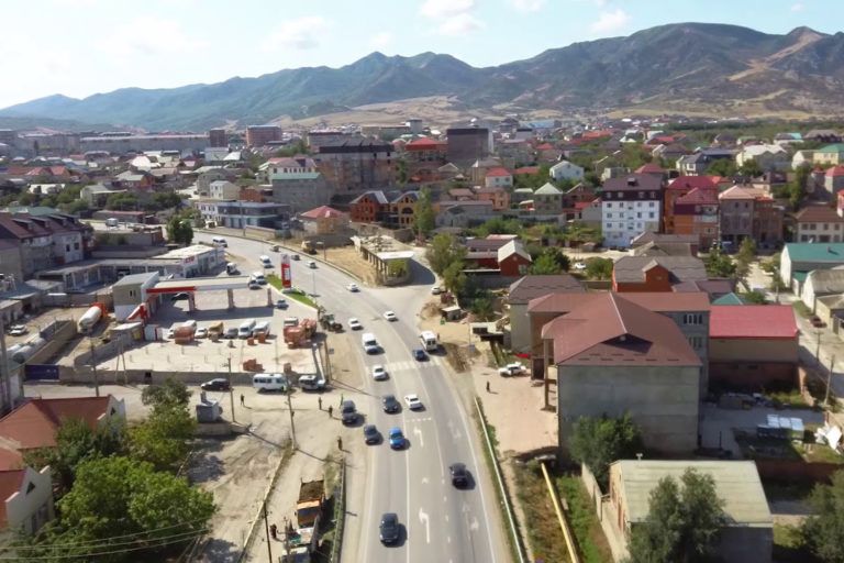 В Семендере и Ленинкенте построят поликлиники